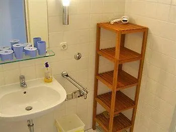 Inn Sight - Government District Berlin Hotel